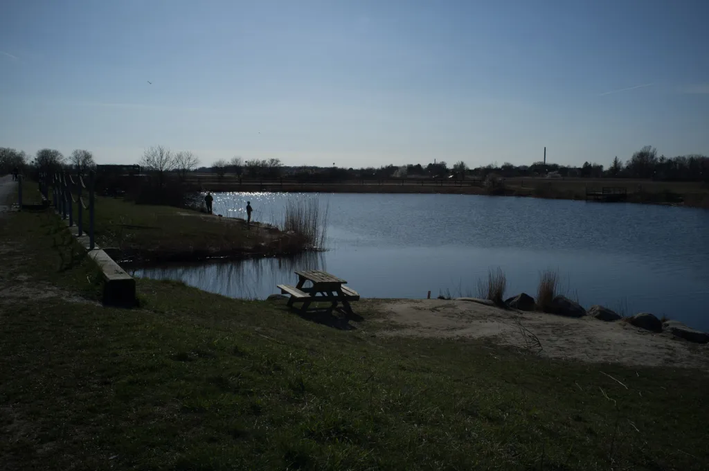 Catered to anglers - The area in Ishoej has benches and tables and easy access